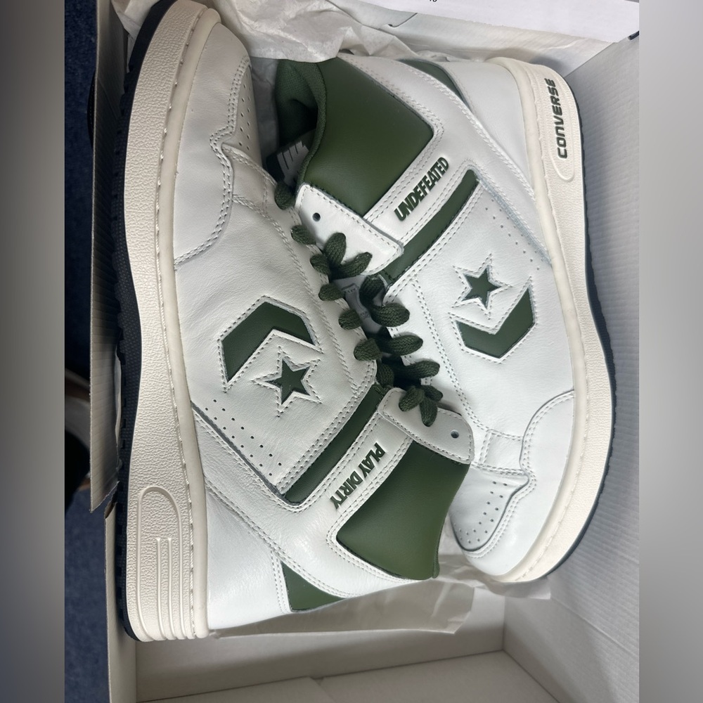 Undefeated Converse Weapons mid
